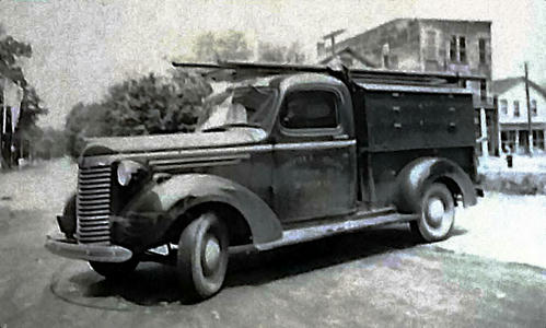 last DeRuyter and Lincklaen telephone company truck